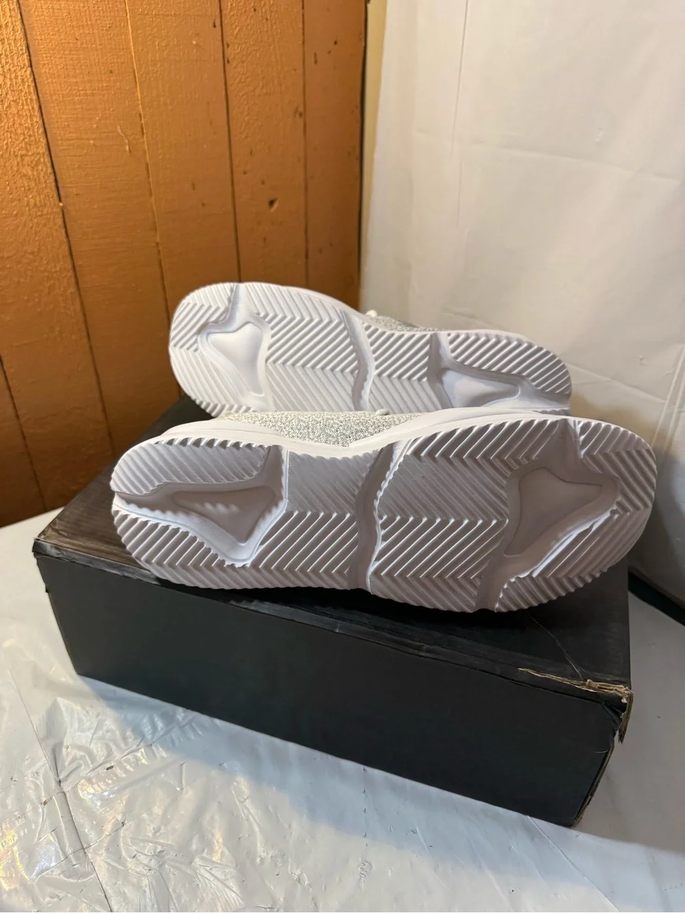 Triple 7 Racer knit men’s sneakers size 11